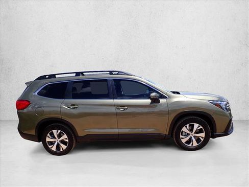 Certified 2023 Subaru Ascent Premium w/ Convenience Package AWD/4WD image 5