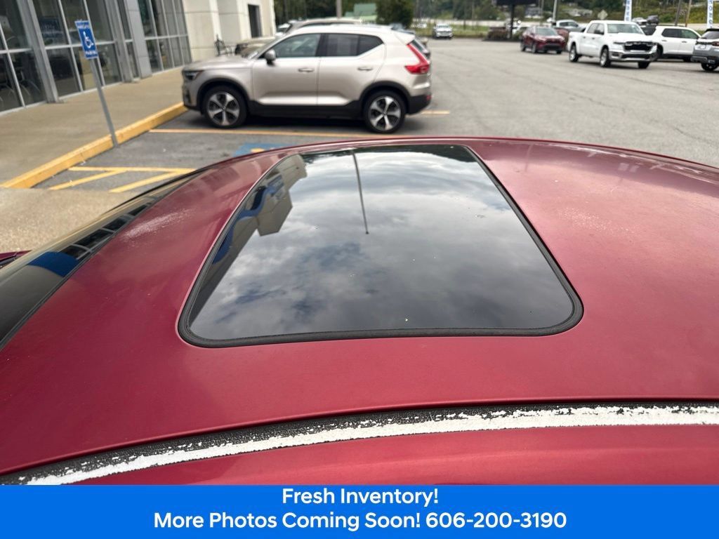 Used 2014 Chevrolet Cruze LTZ w/ RS Package FWD image 9