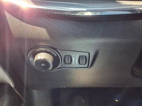 Certified 2022 Jeep Compass Limited AWD/4WD image 15