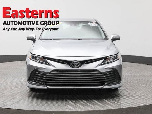 Used 2023 Toyota Camry LE image 2