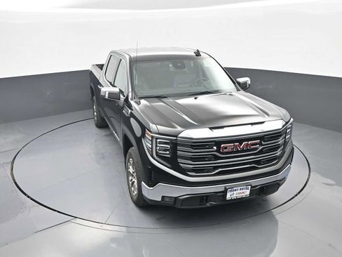 Used 2025 GMC Sierra 1500 SLT AWD/4WD image 23