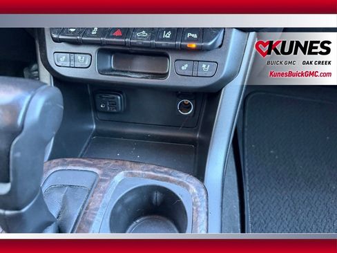 Used 2021 GMC Canyon Denali image 23