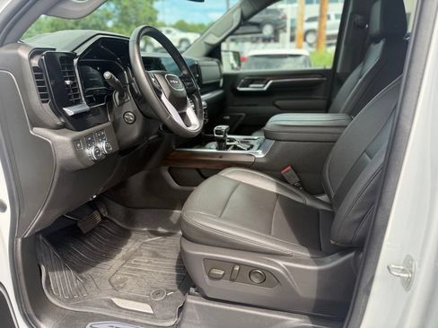 Used 2023 GMC Sierra 1500 SLT w/ SLT Premium Package AWD/4WD image 14