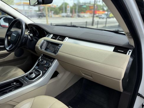 Used 2014 Land Rover Range Rover Evoque Pure Plus image 25