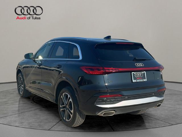 Used 2025 Audi Q5 Premium Plus w/ Premium Plus AWD/4WD image 3