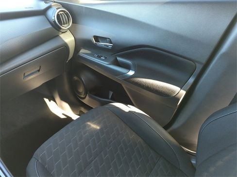 Certified 2024 Nissan Kicks SV image 27