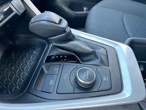 Used 2024 Toyota RAV4 AWD Hybrid image 25
