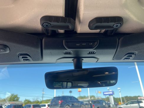 Used 2023 Jeep Wrangler Unlimited Sahara w/ Cold Weather Group image 24