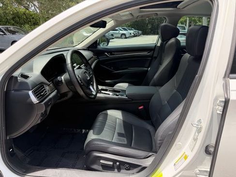 Used 2021 Honda Accord EX-L image 12