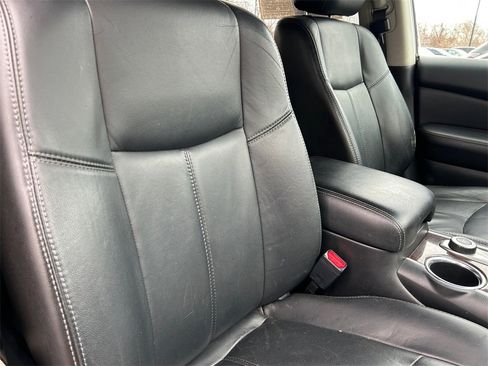 Used 2014 Nissan Pathfinder SL w/ SL Premium Package image 26
