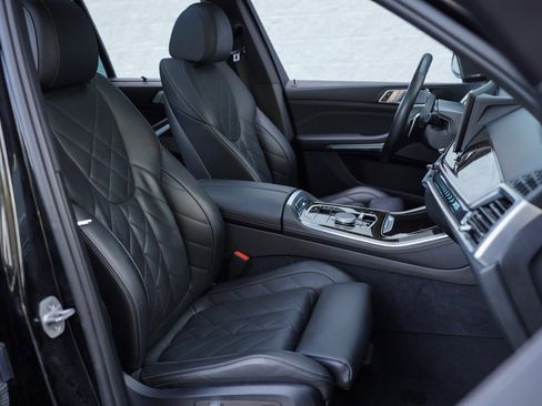 Used 2024 BMW X5 xDrive40i image 23