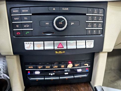 Used 2016 Mercedes-Benz E 350 Sedan image 36
