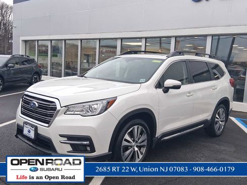 Used 2022 Subaru Ascent Limited w/ Technology Package image 3