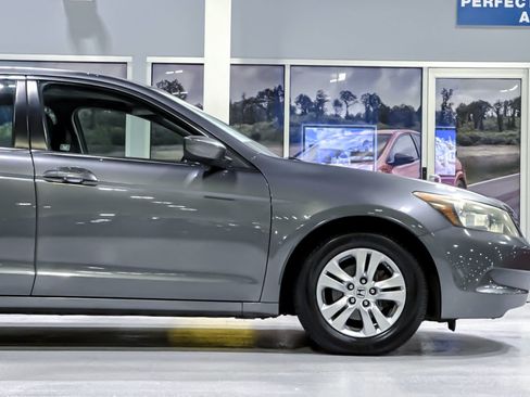 Used 2010 Honda Accord LX-P image 31