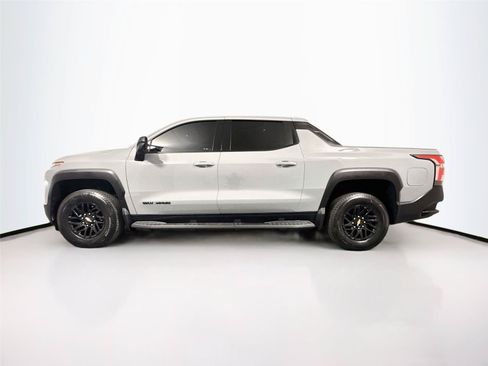 Used 2026 Chevrolet Silverado EV LT AWD/4WD image 2