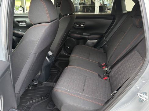 Used 2025 Honda HR-V Sport image 11
