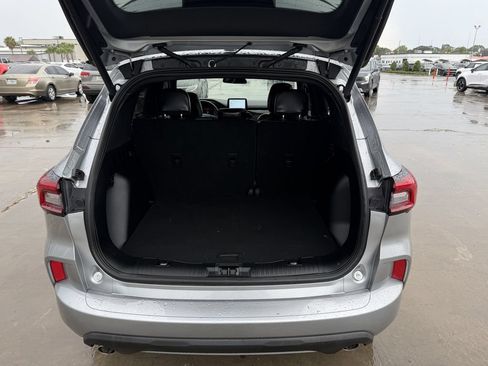 Used 2023 Ford Escape ST-Line w/ Equipment Group 301A FWD image 12