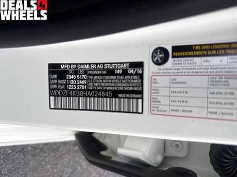 Used 2017 Mercedes-Benz E 300 4MATIC image 30