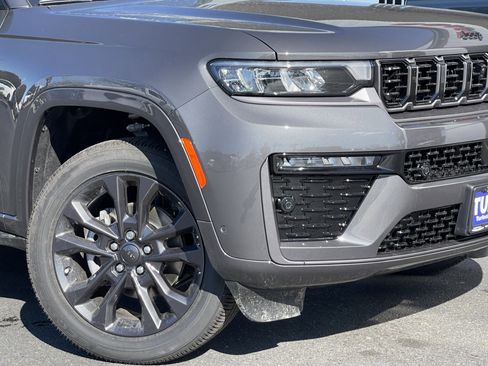 New 2026 Jeep Grand Cherokee Limited Reserve image 5