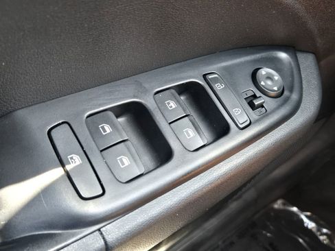 Certified 2021 Hyundai Venue SE FWD image 26