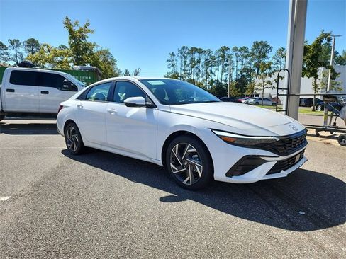New 2025 Hyundai Elantra Limited image 1