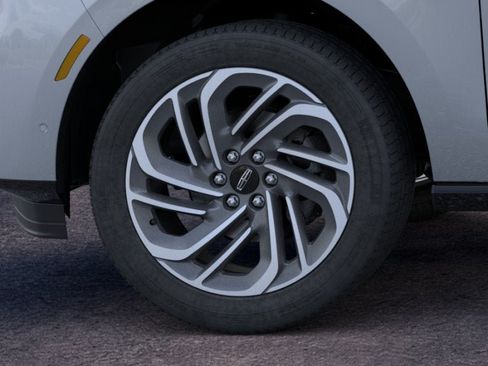 New 2026 Lincoln Navigator L Reserve AWD/4WD image 19