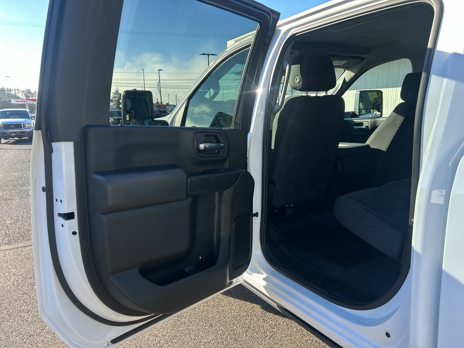 Used 2025 Chevrolet Silverado 2500 Custom w/ Custom Value Package AWD/4WD image 30