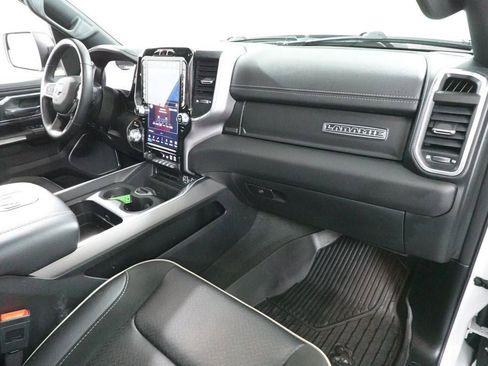 Used 2023 RAM 1500 Laramie AWD/4WD image 34
