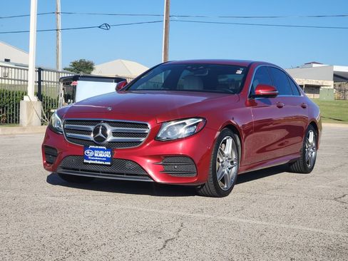 Used 2017 Mercedes-Benz E 300 image 2