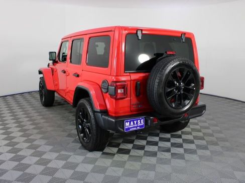 Used 2025 Jeep Wrangler Unlimited Sahara w/ Safety Group AWD/4WD image 21