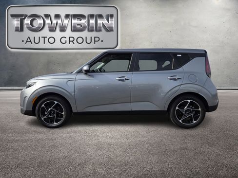 Certified 2025 Kia Soul EX image 8