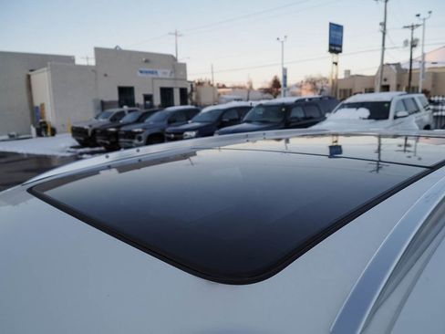 Used 2023 Cadillac XT5 Premium Luxury w/ Technology Package image 10