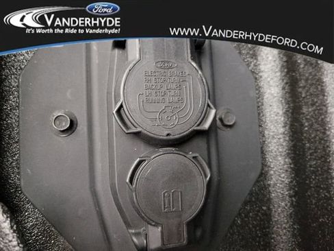 Used 2023 Ford F250 Lariat w/ Chrome Package image 10