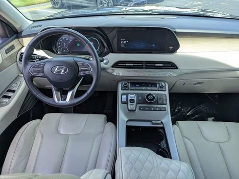 Used 2022 Hyundai Palisade Limited FWD image 19