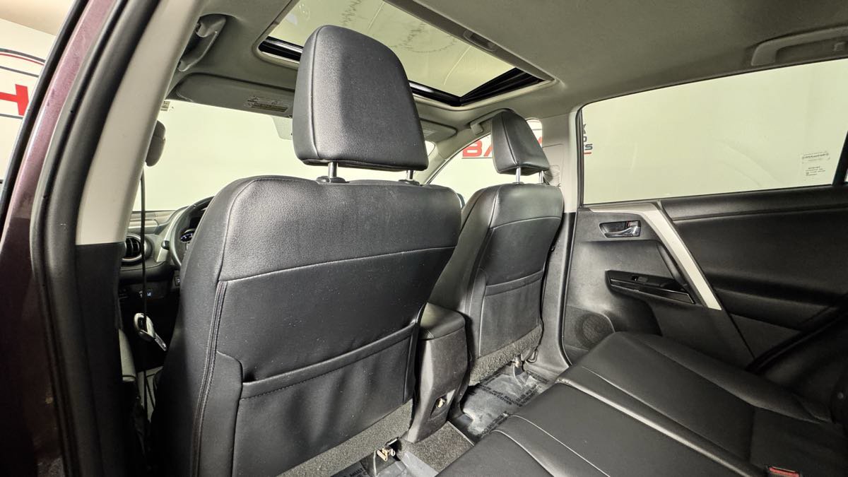 Used 2016 Toyota RAV4 Limited AWD/4WD image 34
