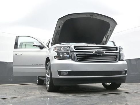 Used 2019 Chevrolet Suburban Premier AWD/4WD image 67