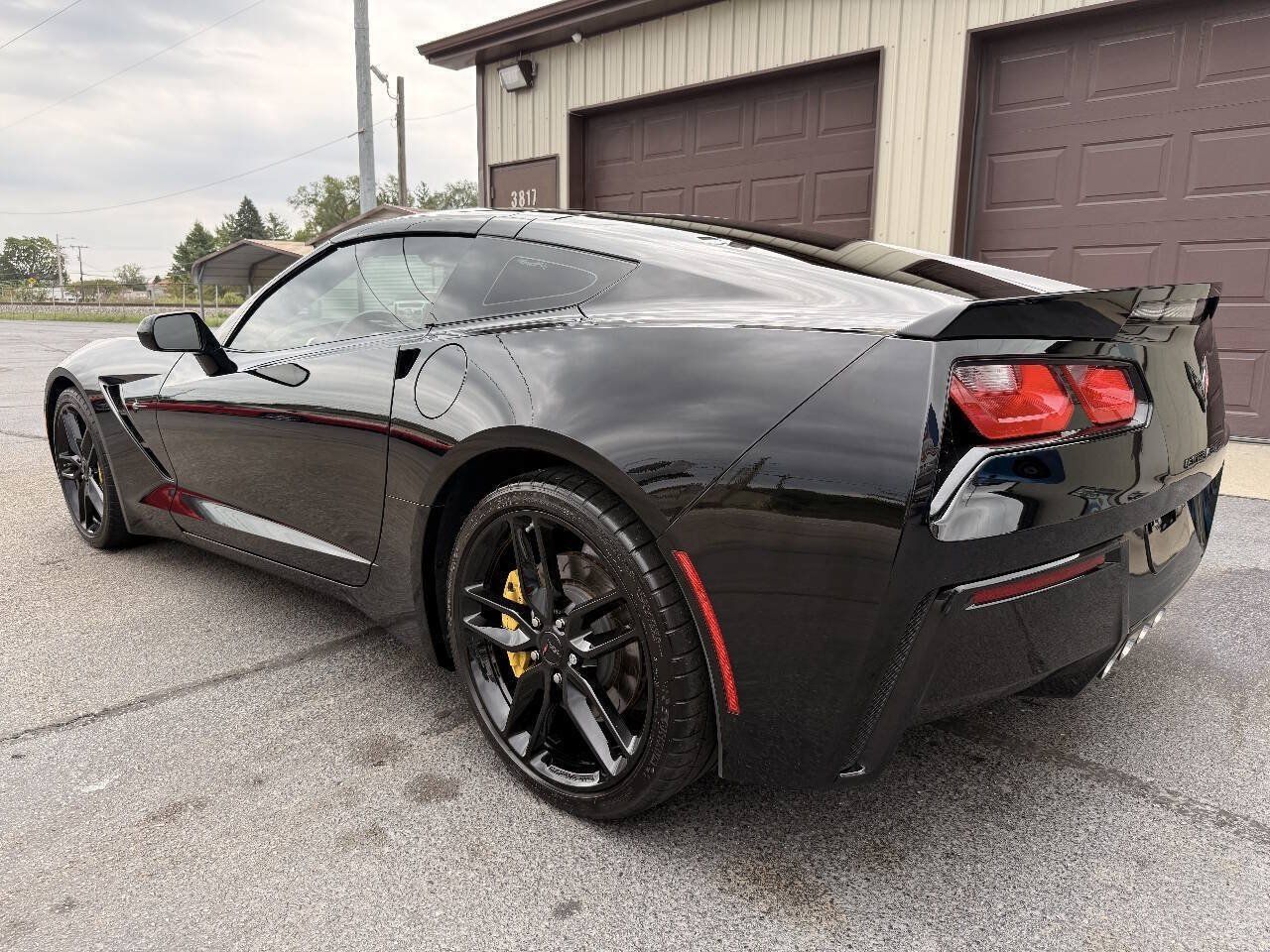 Used 2017 Chevrolet Corvette Stingray Coupe RWD image 5