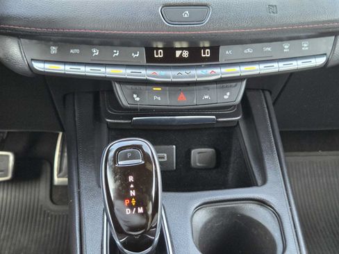 Used 2020 Cadillac XT4 Sport w/ Technology Package FWD image 20