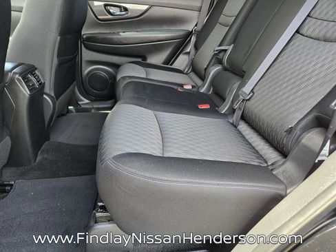 Used 2017 Nissan Rogue S AWD/4WD image 11