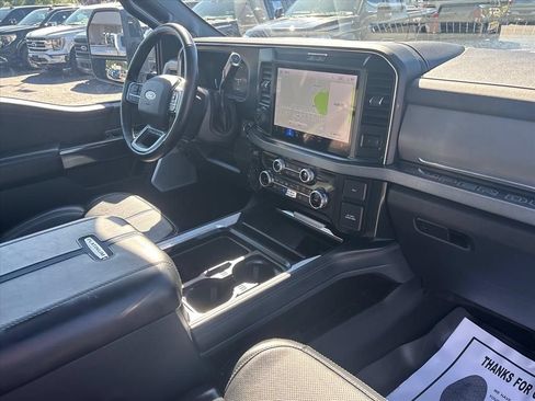 Used 2025 Ford F250 Platinum AWD/4WD image 13