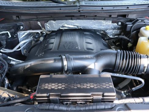 Used 2014 Ford F150 Lariat w/ Equipment Group 502A Luxury AWD/4WD image 39