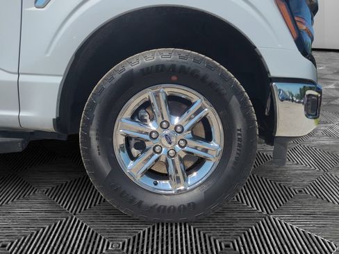 Used 2025 Ford F150 XLT w/ Equipment Group 301A Standard AWD/4WD image 16