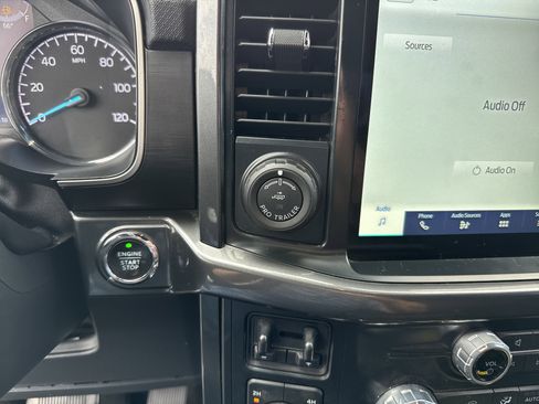 Used 2022 Ford F150 XLT w/ Equipment Group 302A High image 37