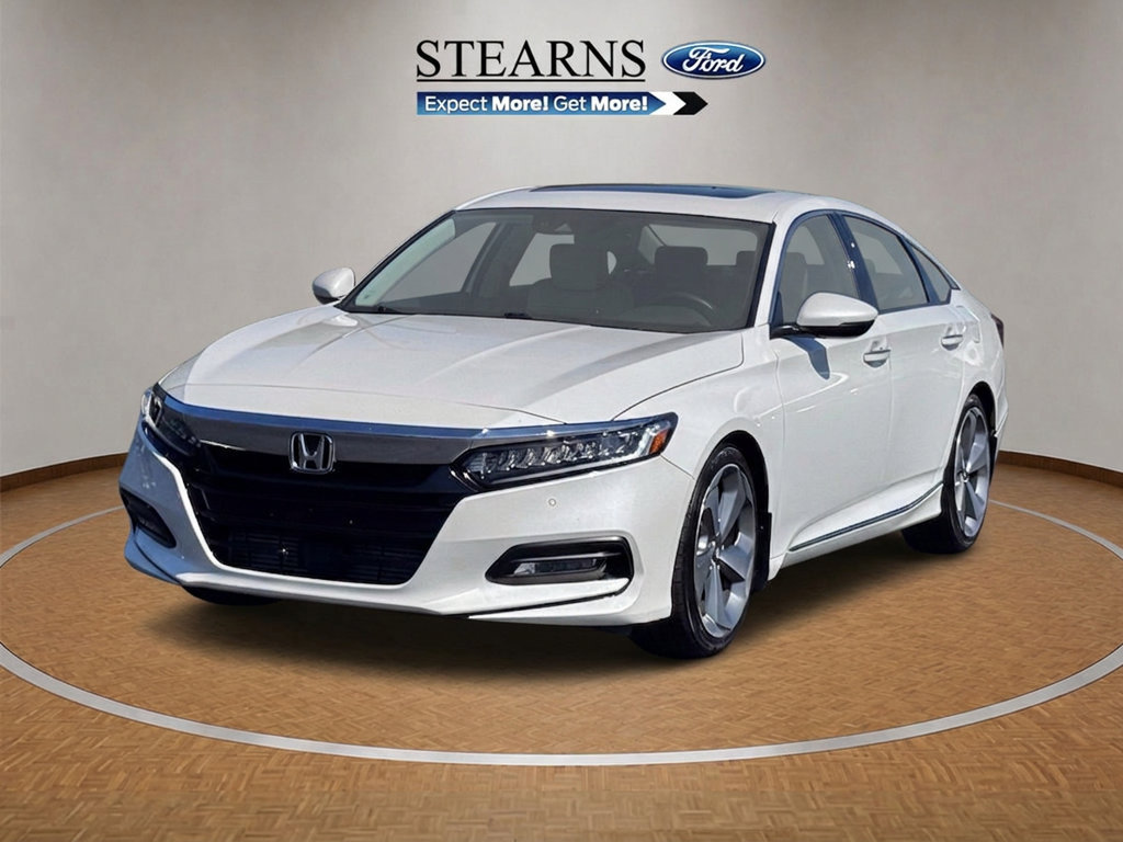 Used 2018 Honda Accord Touring image 2