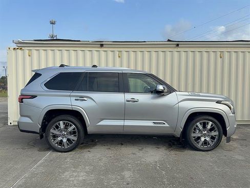 Used 2024 Toyota Sequoia Capstone AWD/4WD image 2