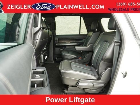 Used 2021 Ford Expedition Max Limited AWD/4WD image 13