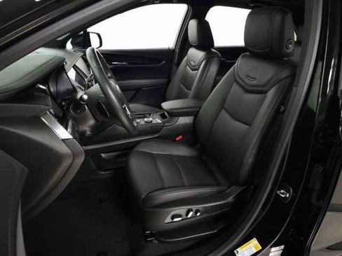 Certified 2023 Cadillac XT5 Premium Luxury image 19