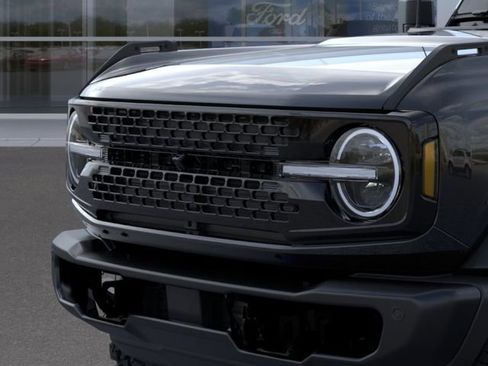 New 2025 Ford Bronco Badlands w/ Black Appearance Package AWD/4WD image 19