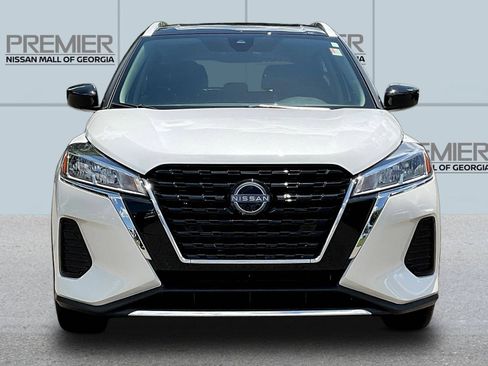 Certified 2024 Nissan Kicks SV FWD image 2