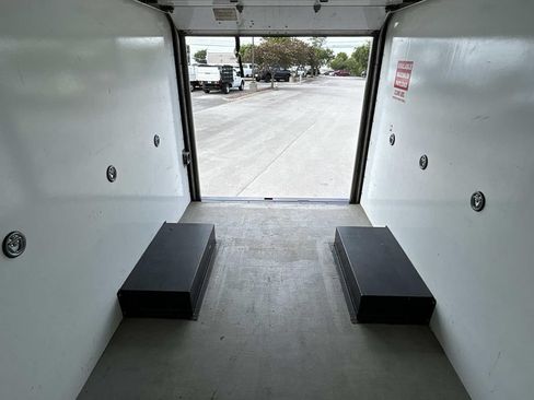 Used 2022 Ford Transit 350 DRW RWD image 23